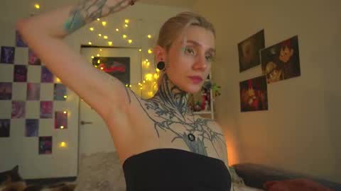 succubus_66 online show from February 11, 10:36 am