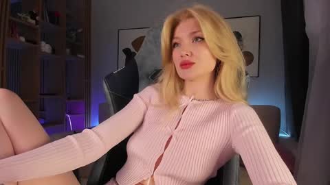 sugar_club online show from February 19, 9:14 pm