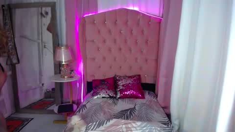 your ultimate goddess online show from January 11, 9:53 pm