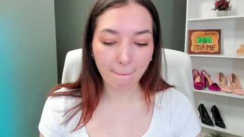 Megan online show from May 22, 8:01 am