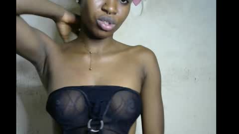 Bella online show from November 12, 4:27 pm