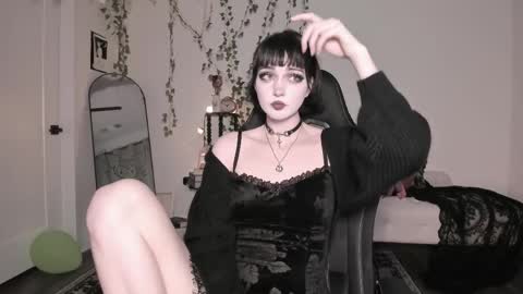 Ella online show from June 5, 3:32 am