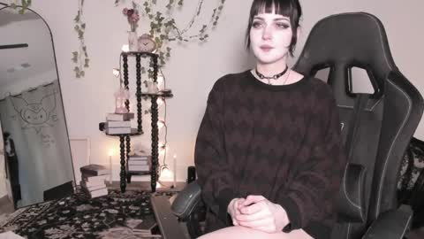 Ella online show from June 5, 6:52 am