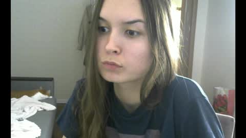 Snapshot of sugarrbell chatting on October 4, 2:43 pm Bell online show from October 4, 2:43 pm