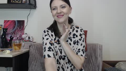 Snapshot of sugartati chatting on January 14, 3:04 pm SugarTati online show from January 14, 3:04 pm