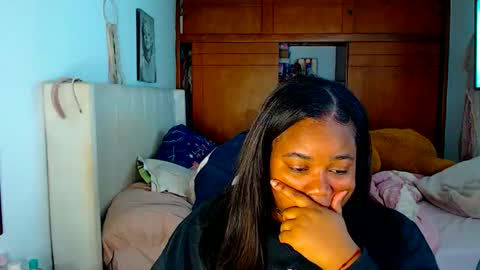 Cami   Back in 2 hours online show from January 8, 4:16 am