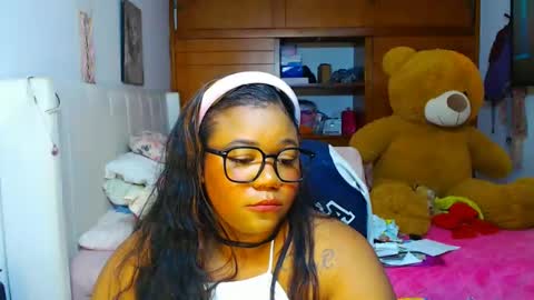 Snapshot of suggarbaby1 chatting on February 22, 7:56 am Cami Back in 2 hours online show from February 22, 7:56 am
