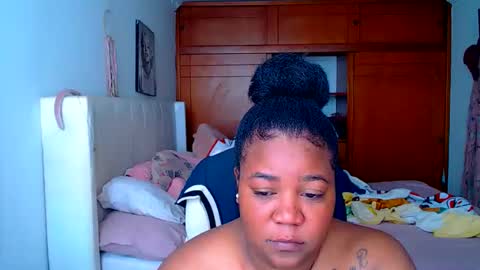 Snapshot of suggarbaby1 chatting on October 5, 7:19 pm Cami Back in 2 hours online show from October 5, 7:19 pm