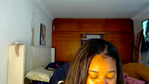 Cami   Back in 2 hours online show from January 11, 5:01 am