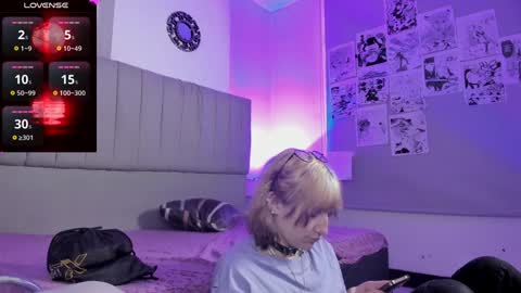 Snapshot of sukifuyu__ chatting on December 20, 12:38 pm online show from December 20, 12:38 pm