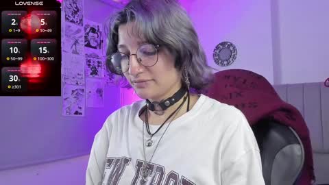 Snapshot of sukifuyu__ chatting on February 7, 12:39 pm online show from February 7, 12:39 pm