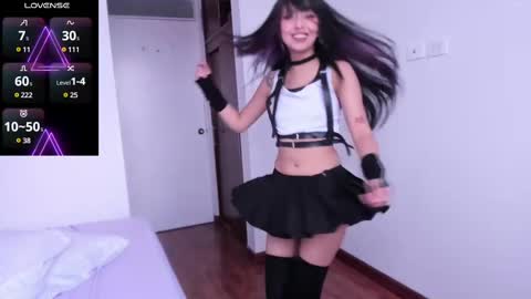 Nicolle  online show from February 28, 3:37 pm