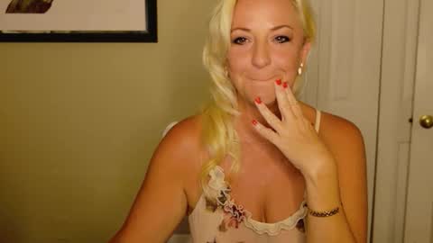Amber online show from May 26, 11:48 pm