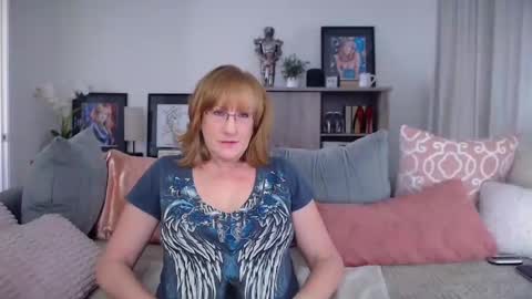 SummerKnightzzz online show from February 10, 1:14 pm