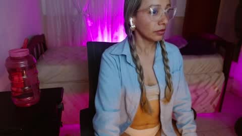 sun crystal online show from June 9, 12:43 am