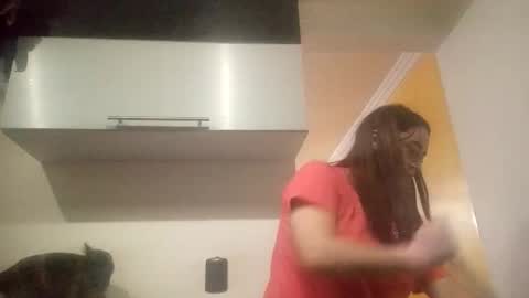 Snapshot of sunflower_dance chatting on October 12, 12:46 am Jeraldine online show from October 12, 12:46 am