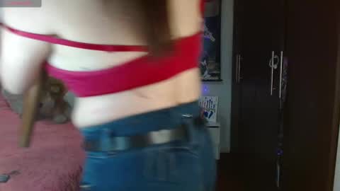Snapshot of sunflower_dance chatting on September 26, 12:30 am Jeraldine online show from September 26, 12:30 am