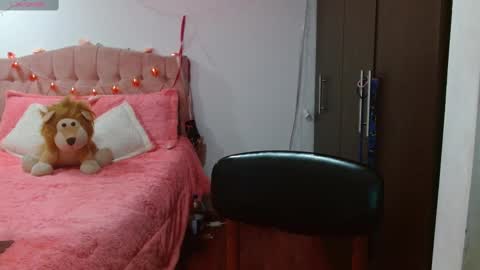 Snapshot of sunflower_dance chatting on February 14, 2:28 am Jeraldine online show from February 14, 2:28 am