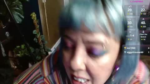 Sunni Knight online show from June 6, 1:45 am