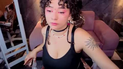 sunny2_b online show from November 15, 1:23 pm