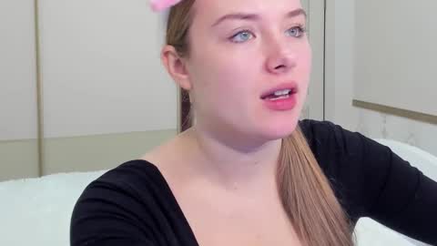 Vanessa online show from December 22, 6:49 am