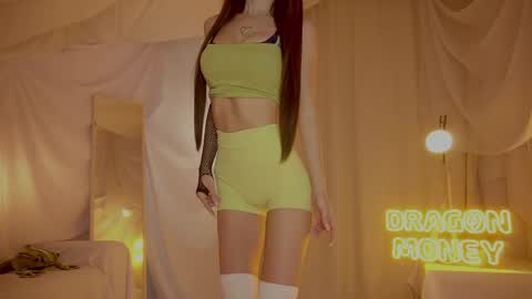 Maria online show from June 2, 9:38 pm