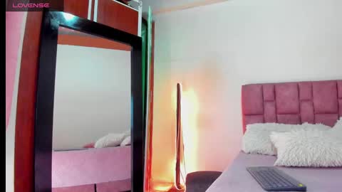 Sunny Leon Z online show from December 13, 2:10 am