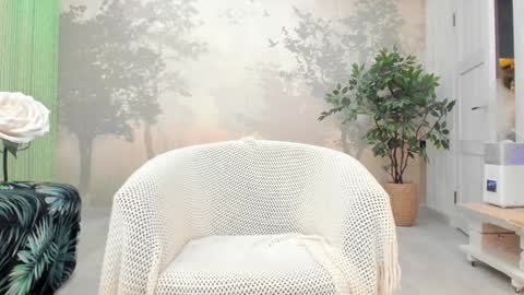 Eva  online show from January 25, 2:41 pm