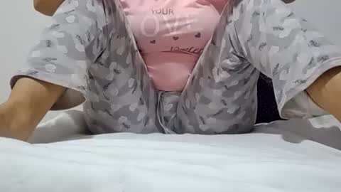 Annie online show from October 28, 6:03 pm