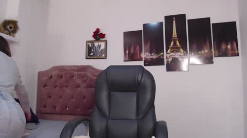 Snapshot of sunshine_gh1 chatting on January 10, 12:04 pm Sunshine online show from January 10, 12:04 pm
