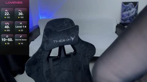 Snapshot of sunshine_j chatting on September 30, 5:29 pm sunshine_j online show from September 30, 5:29 pm