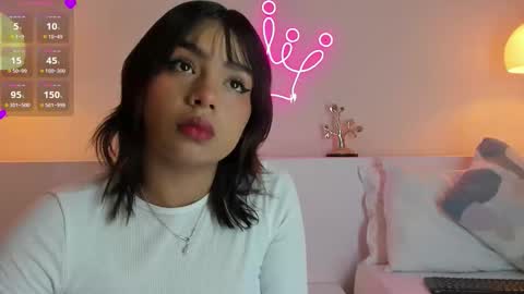 Snapshot of sunshinne__03 chatting on October 12, 1:02 pm sunshinne__03 online show from October 12, 1:02 pm
