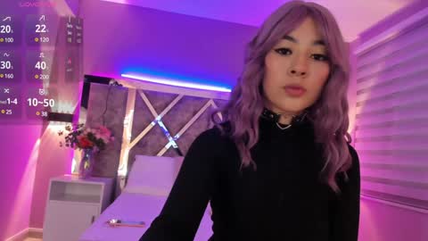 Snapshot of susa1userma_ chatting on January 12, 7:21 pm Susann online show from January 12, 7:21 pm