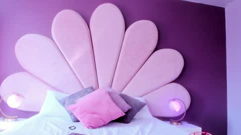 Snapshot of susa1userma_ chatting on February 10, 7:38 pm Susann online show from February 10, 7:38 pm