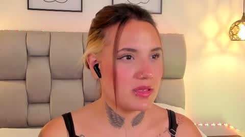 Susan online show from July 28, 9:36 pm