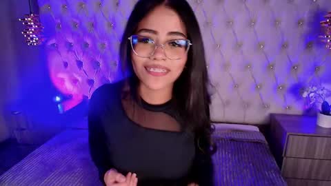 susan_voltaire online show from May 25, 5:34 pm