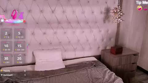 susan_voltaire online show from May 12, 6:14 pm