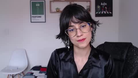 Snapshot of susana_w chatting on March 5, 8:12 pm susana_w online show from March 5, 8:12 pm