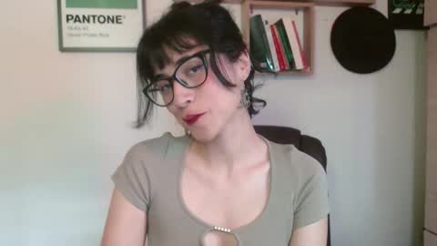Snapshot of susana_w chatting on September 15, 10:28 pm susana_w online show from September 15, 10:28 pm
