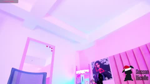 Snapshot of sussan_nicolle1 chatting on December 7, 2:46 pm Sussan Nicole online show from December 7, 2:46 pm