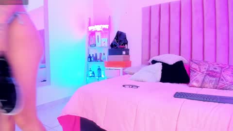 Snapshot of sussan_nicolle1 chatting on January 21, 12:29 pm Sussan Nicole online show from January 21, 12:29 pm