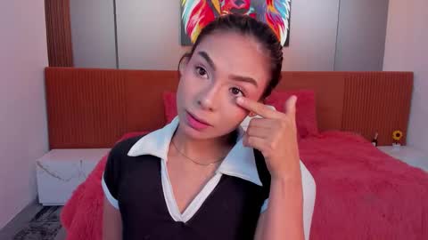 Snapshot of sussy_sweet4u chatting on September 23, 10:13 am sussy_sweet4u online show from September 23, 10:13 am