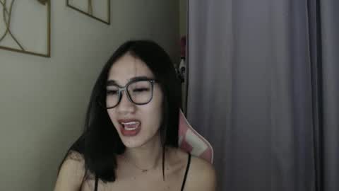 susie online show from November 22, 9:50 pm