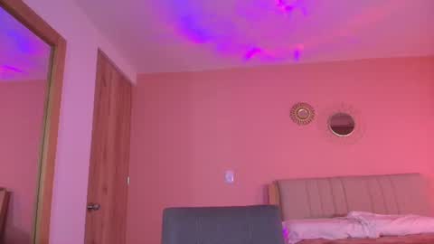 Susy online show from July 1, 3:17 am