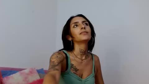 Snapshot of suzan_30 chatting on September 12, 8:49 pm suzan_30 online show from September 12, 8:49 pm