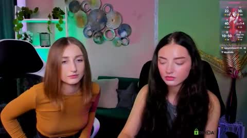 Snapshot of suzi_love chatting on October 8, 9:24 am suzi_love online show from October 8, 9:24 am