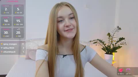 Snapshot of suzipons chatting on October 4, 2:11 pm Suzi online show from October 4, 2:11 pm