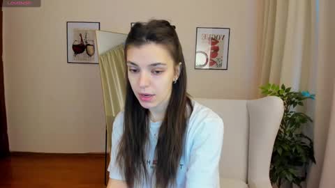 Suzy  next stream  Thursday Friday Saturday online show from February 19, 2:33 am