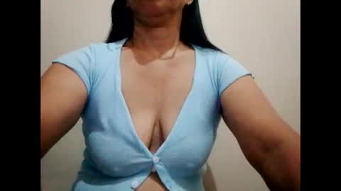 suzzie_hot online show from February 20, 9:09 pm