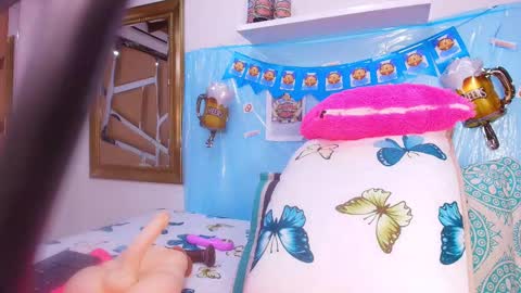 Snapshot of sweegirl_ chatting on September 25, 12:04 pm Debora online show from September 25, 12:04 pm